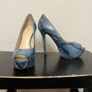 Enzo Angiolini Snakeskin Platform Peep Toe